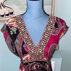 ECI New York Dress Size 6 Ties In Front or Back Colorful V-neck in EUC